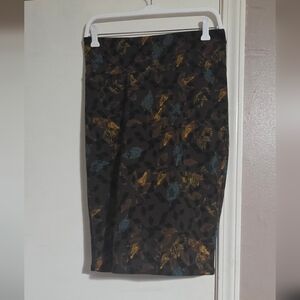 LuLaRoe Black and Gold Pencil Skirt